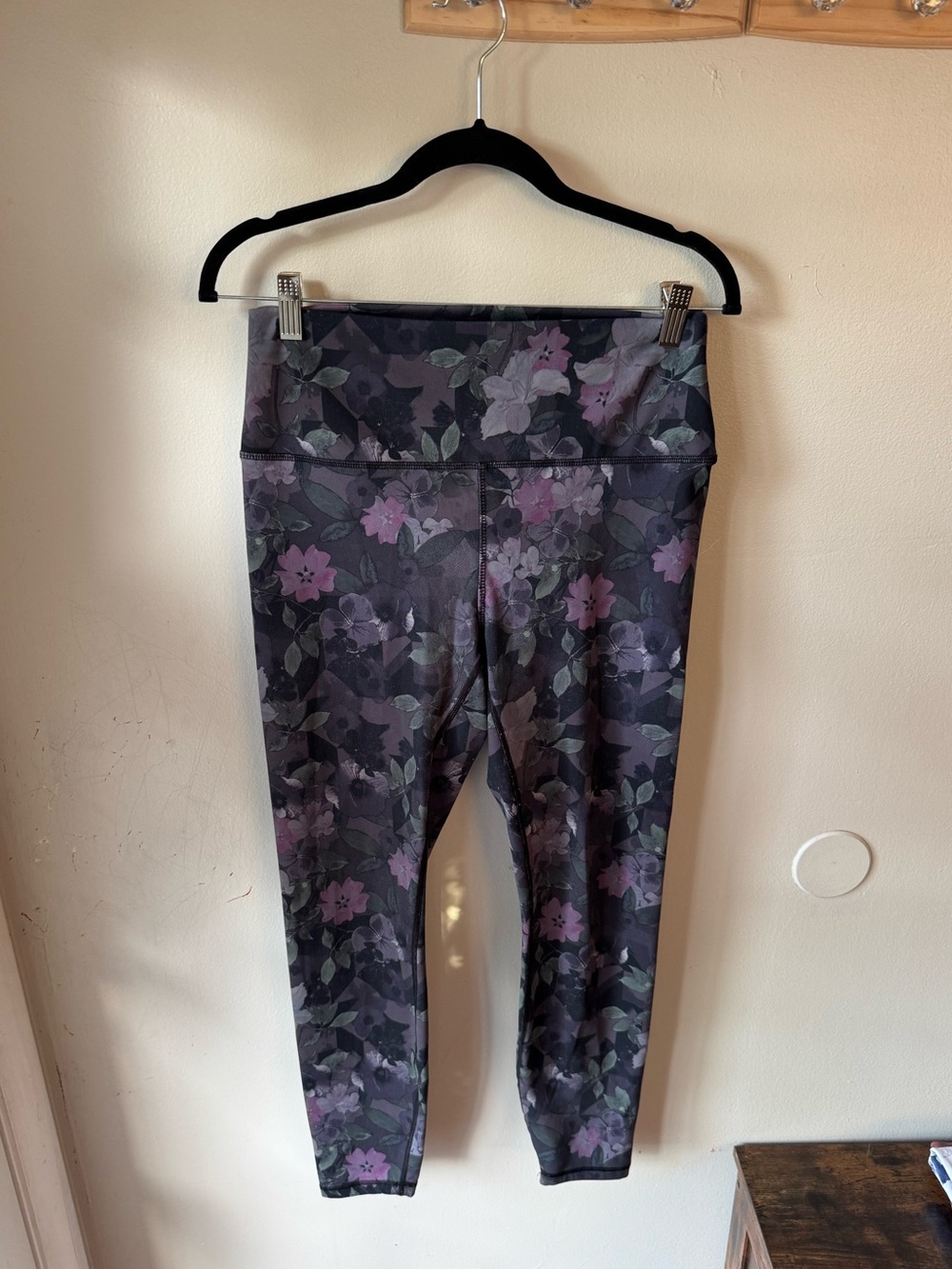 RBX Active Dark Floral High Waisted Leggings Size Large L Dark Purple Green